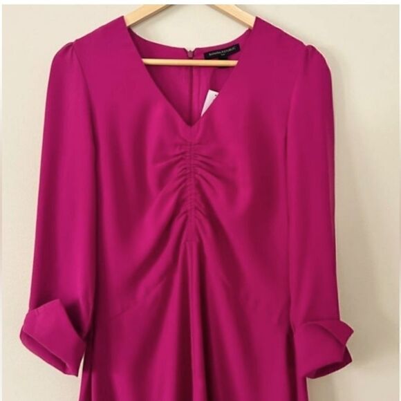 Banana Republic Magenta SHIRRED
MIDI DRESS - Picture 3 of 8